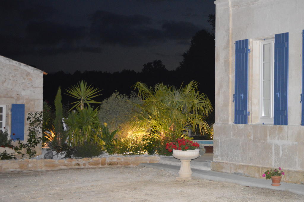 Bed and Breakfast L'Oasis Port-dʼEnvaux Exterior foto